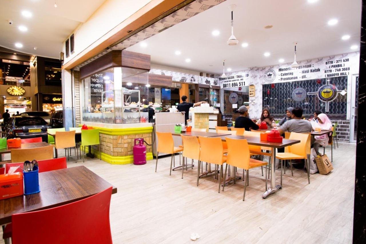 Ak Hotel Nagoya Hill Batam Экстерьер фото