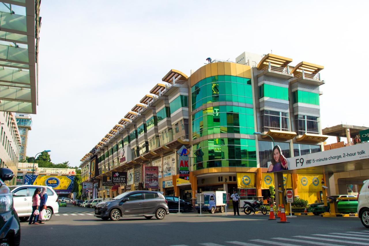 Ak Hotel Nagoya Hill Batam Экстерьер фото